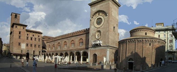 Piazza delle Erbe - Mantova